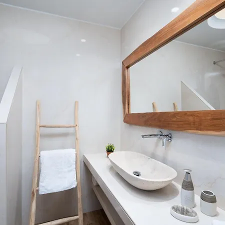 Apartment Pithos Vothon